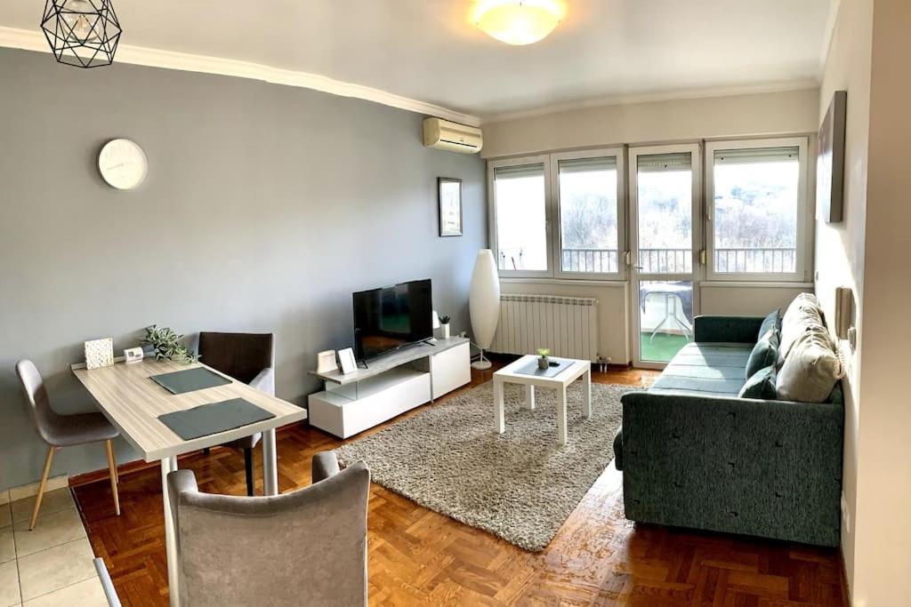 Sunkissed Apartment Belgrade Exterior photo